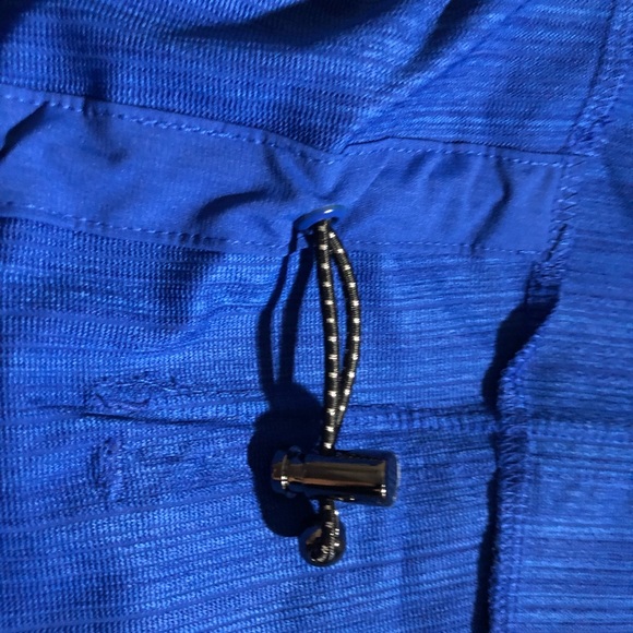 UNDER ARMOUR Women’s windbreaker vest. - Picture 4 of 6